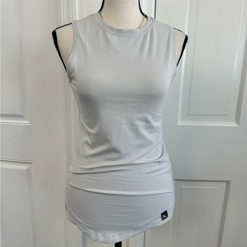 Rokwolf Escape Tank in Lunar Rock color luxury feel